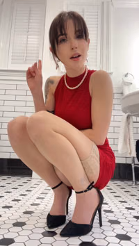 frankieroselli 11m20s finger shoving & rubbing, dildo riding & shoving.mp4