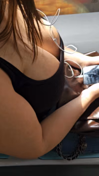 bus_candid2.mp4