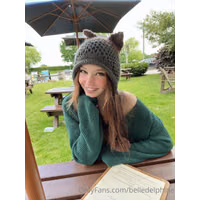 [Belle Delphine] Outside Set 1 010.jpg