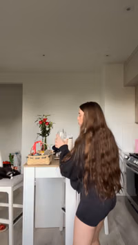 Little pre workout dance with my pre workout showing off my spor.mp4