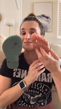 MILFs podcast flip flops in face [z29isdptij0g1].mp4