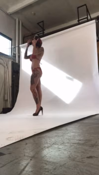 Guess what im holding...! #newtoy #comingsoon #avn.mp4