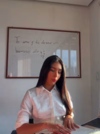 4310089677--carolinaguerrero_10437128381813.mp4