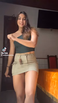 TikTok: aaanabeatrizz