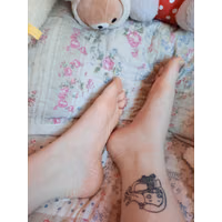 Arisuno Feet