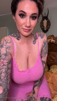 fb1e4aa82b58b0d17375b951e36d8cdb.mp4