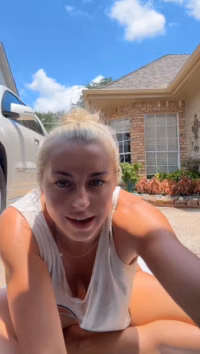 Madison Skyy (Asshole behid bikini)