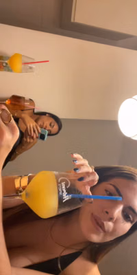 tiktok_@isaagleez__2025-10-31 22-48-32_720p.mp4