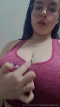 Maduu ASMR  - 2024-10-28 No banheiro da academia, toda quente e suadinha.mp4