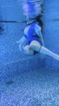 [ÐÐ°ÑÑÑÐÐµÐ·ÐµÐ½ÑÐµÐ²Ð° 200512] Alina Becker - Evangelion. Asuka. Swimming pool (1080)-fkjIOS3N.mp4