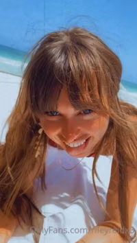 RILEY REID VIDEOS (464).mp4