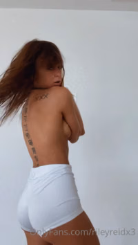 RILEY REID VIDEOS (462).mp4
