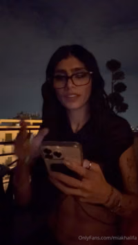 UNCENSORED GLASSES ON TITTIES OUT 45min