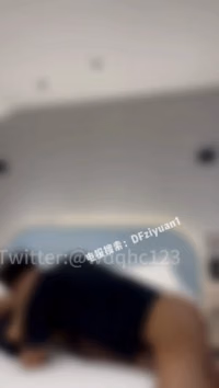 2025.1.20《暴力打桩黑丝长靴母狗》黑丝长靴女孩撅着屁股求我操，最后全部射在嘴里吞下去.mp4