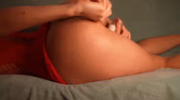 Enfoncer mon anal avec le gode de ma belle-fille, partie 2.mp4