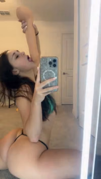 34658d312bba415aeade4db7c70d166d.mov