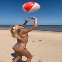 Throat Goat - Blonde Babe Sucks Dick On The Beach (Id 2920887).mp4