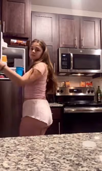 unkown tiktok girl