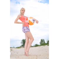 ShowyBeauty-0002.jpg