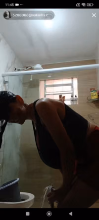 8shower hair part 1-2025-01-27-11-44-38-669.mp4
