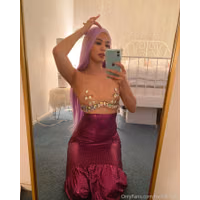 hellokittykc-20-10-2020-1105847684-Would you fuck a mermaid.jpg