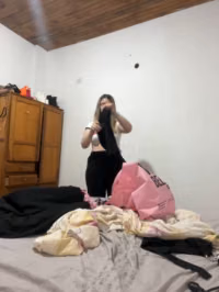 pilimartinez22_2024-10-03_00-24-55_876.mp4