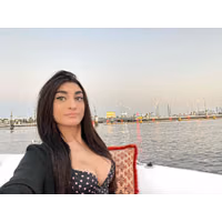 trans_queen_G_1406387975114661890_1469451119533477891_2.jpg