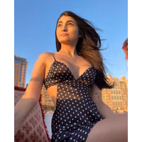 trans_queen_G_1406387975114661890_1469451119533477891_4.jpg