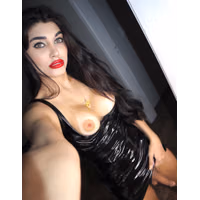 trans_queen_G_1406387975114661890_1505985037401010187_1.jpg
