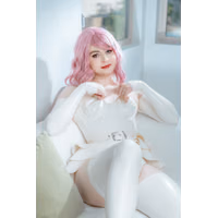 [2023-06] Sneaky - White Latex