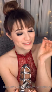 OF Brookelynn Briar Double Nut Valentine’s Day Cum onlyfans.m4v