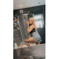 edenivyxo-29-04-2022-LONG assss day, need some cheering up boo â¥.jpg