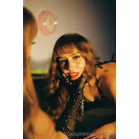 tommykingvip-2022-03-04-2382070450-Good girls get more praise, but bad girls have mor.jpg