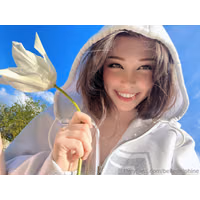 Belle_Delphine_Naked_In_The_Garden_Onlyfans_Set_Leaked-DXSILM.jpg