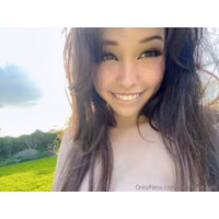 Belle_Delphine_Naked_In_The_Garden_Onlyfans_Set_Leaked-GGEXGC.jpg