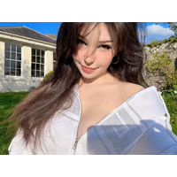 Belle_Delphine_Naked_In_The_Garden_Onlyfans_Set_Leaked-KFKYJA.jpg