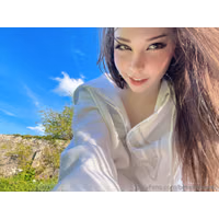 Belle_Delphine_Naked_In_The_Garden_Onlyfans_Set_Leaked-PJGWMJ.jpg