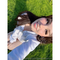 Belle_Delphine_Naked_In_The_Garden_Onlyfans_Set_Leaked-QBPEUT.jpg