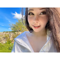 Belle_Delphine_Naked_In_The_Garden_Onlyfans_Set_Leaked-YORMXG.jpg