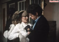 Kadın tecavüzcüye direnmekten yoruldu ve teslim oldu.mp4