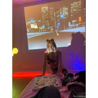 nickykittyxx-2021-06-06-2128974299-Go check your dms for some fun.jpg