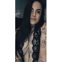 roxiesavage_656x1307_a9b16ea053944d21d54dd901b9617fbc.jpeg