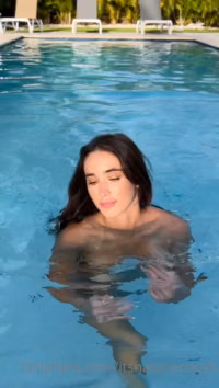 RHOT18.COM (44).mp4