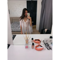 fancyvikki-2019-11-29-94969751-Backstage.jpg