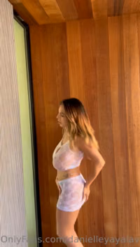 bouncy-nipple1-2oPh7mJR.mp4