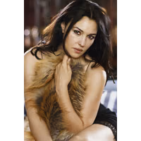 monica-bellucci-sexy-pelliccia.jpg