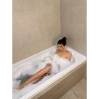 Ariana - Pics