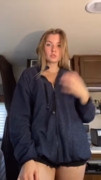 2020-05-05 - Removing your jacket 101.mp4