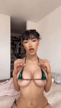 Skye_Reddit (44).mp4