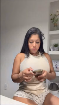sutanya spanking and karen .mp4